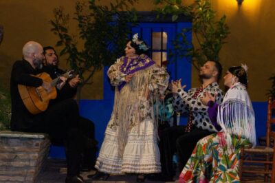 Marbella: Flamenco Show with a Drink - What the show really feels like (guitar, voice, then feet)
