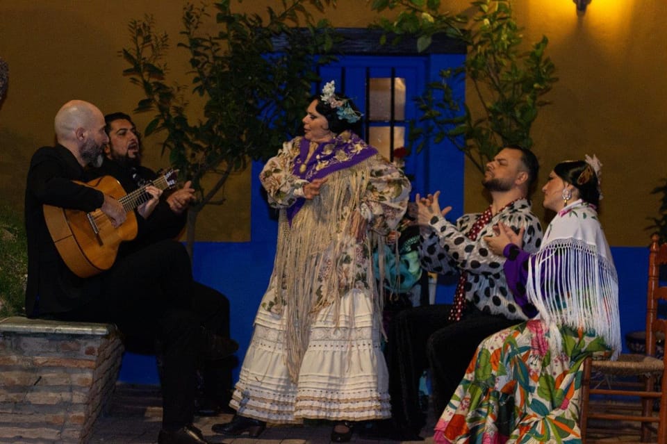 Marbella: Flamenco Show with a Drink - What the show really feels like (guitar, voice, then feet)