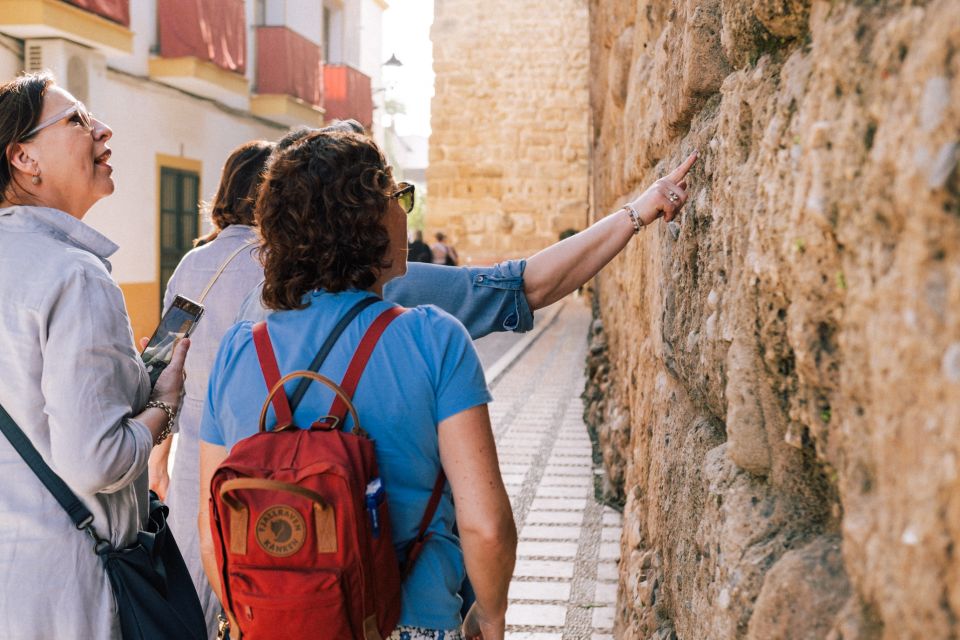 Marbella Old Town: Group Tour with a True Local - Olive oil tasting: why this stop is more useful than it sounds