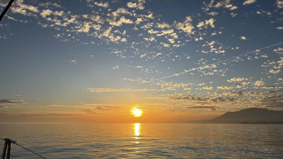 Marbella: Sunset Sailing Trip with Drinks and Snacks - Private vs Shared: How to Pick the Best Match for Your Group