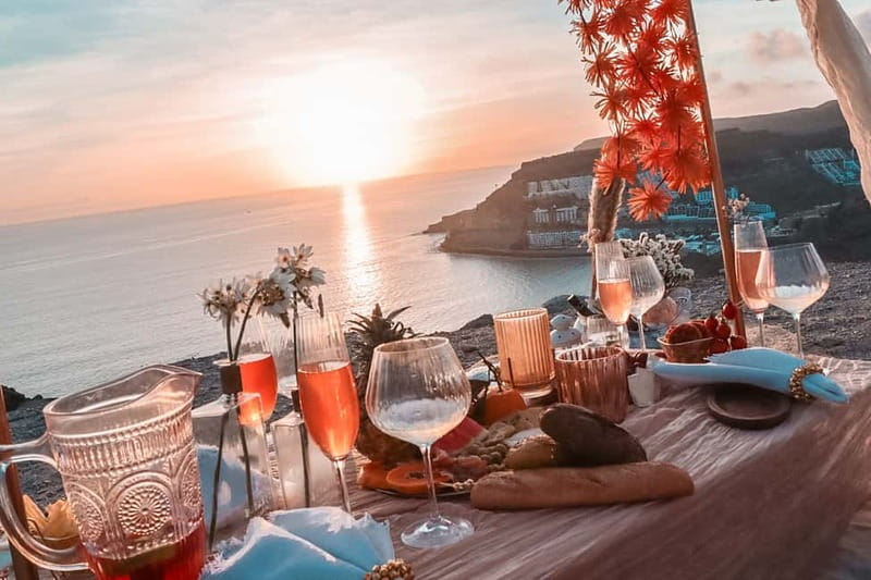 Maspalomas: Gran Canaria Picnic Experience - Where the evening starts: Maspalomas or Amadores