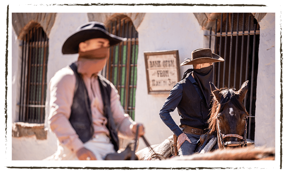 Maspalomas: Tickets to Sioux City Park - The Village Walk: Real Buildings, Photos, and Costume Energy