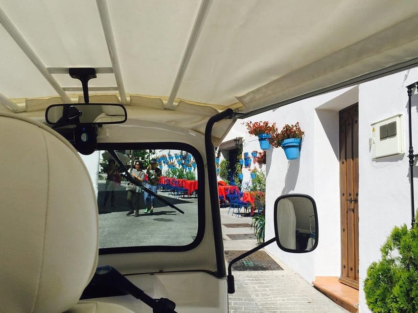 Mijas: Panoramic city tour with an electric Tuk Tuk - Getting oriented in Mijas Pueblo from Monumento al Pastor
