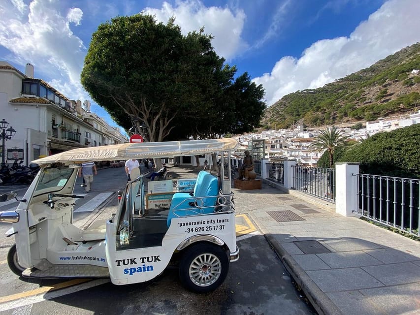 Mijas: Panoramic city tour with an electric Tuk Tuk - The guides: friendly, patient, and multi-language