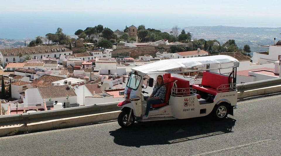 Mijas: Panoramic city tour with an electric Tuk Tuk - Value for $38: private time that saves energy