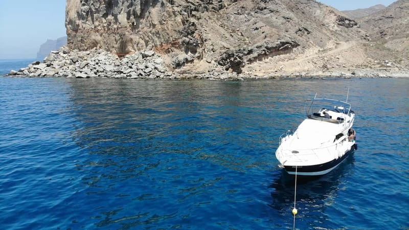 Mogan: Dolphin Watching Boat Trip with Swim Stop - Keeper Uno yacht: comfort, group size, and the deck advantage