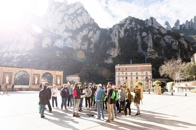 Montserrat Afternoon Tour & Black Madonna Priority Access - Picking up the bus at Julià Travel: how to avoid the most common stress