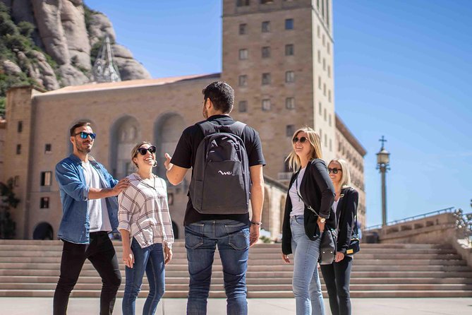 Montserrat Monastery & Horse Riding Experience from Barcelona - The bus return: why the meeting point and timing matter