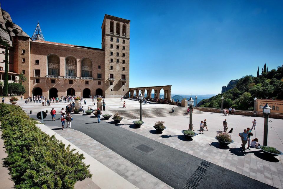 Montserrat Museum and Monastery Entry Ticket - Your Timed Slot for La Moreneta: How to Not Lose Time