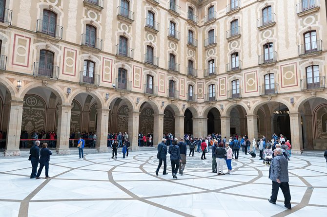 Montserrat Private Guided Tour with Pick up - Who This Tour Suits Best (And Who Should Think Twice)