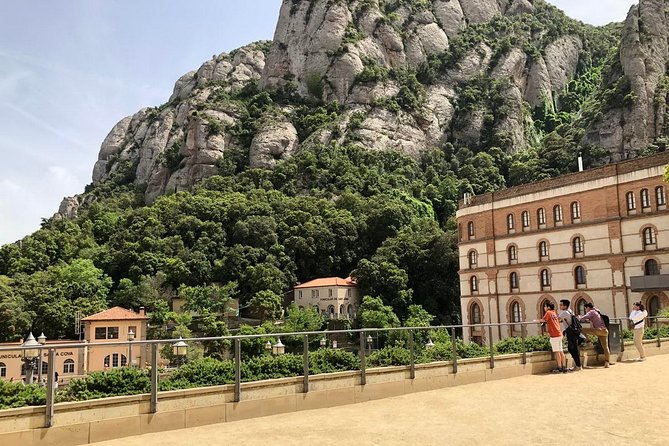 Montserrat Private Tour from Barcelona with Pick-up - Santa Maria Basilica and the boys’ choir: the highlight, timed to work