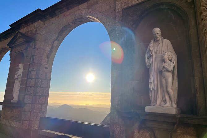 Montserrat very early : Hiking, Abbey, very small group - How the free time pairs with funiculars, lunch, and the rest of your day
