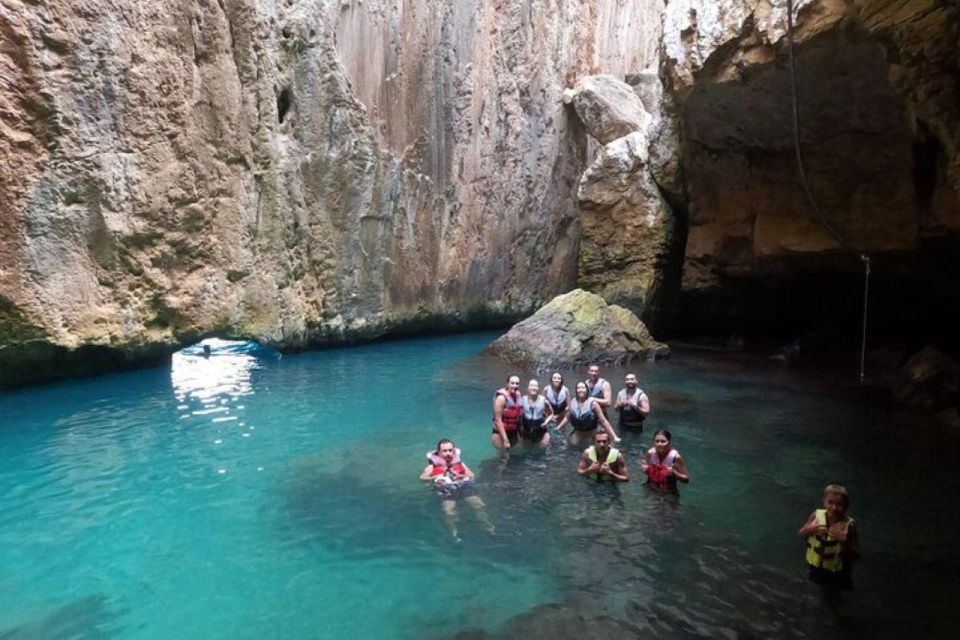 Moraig: Kayak Excursion to Moraig & Cave peces-testos - Guides, kit, and what’s actually included in the $55 value