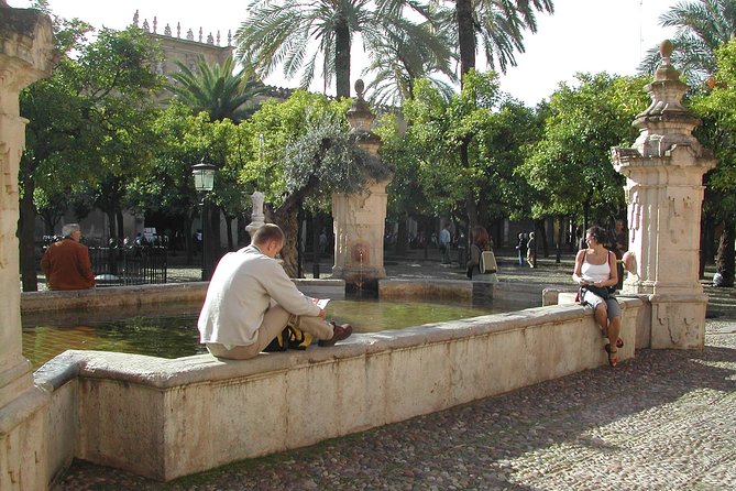 Mosque-Cathedral, Alcazar & Jewish Quarter with Tickets - Time, Tickets, and Headphones: What Makes This Worth $58