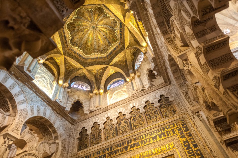 Mosque-Cathedral of Córdoba Guided Tour with Tickets - How the tour sounds: headsets, volume, and hearing the guide