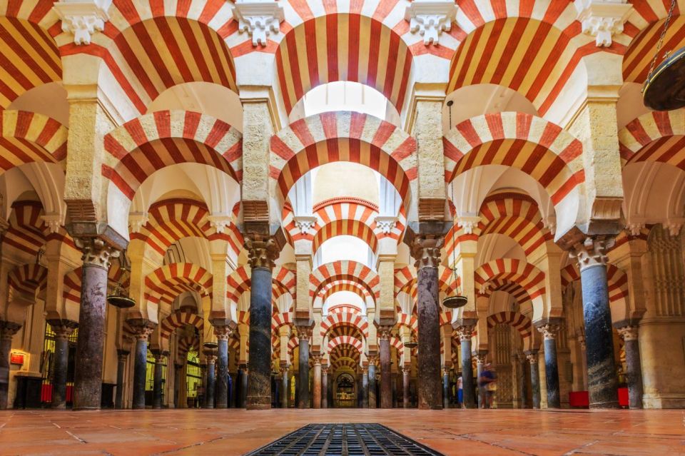 Mosque-Cathedral of Córdoba Guided Tour with Tickets - Crowds, walking, and comfort: what to expect on your feet
