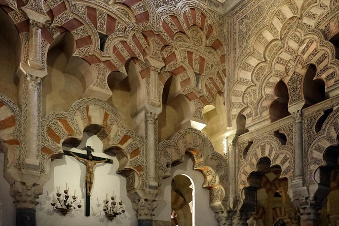 Mosque-Cathedral of Cordoba Guided Tour - Your 90-Minute Route: From Old Foundations to Cathedral Add-Ons