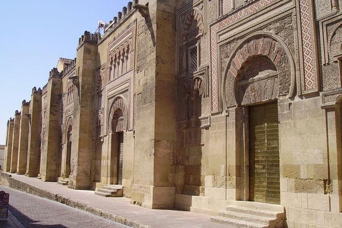 Mosque of Cordoba History Tour in English Tickets included - Meeting point and what an hour really feels like