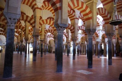 Mosque of Cordoba History Tour in English Tickets included - Stop: Mezquita-Catedral de Córdoba, from arches to the qibla