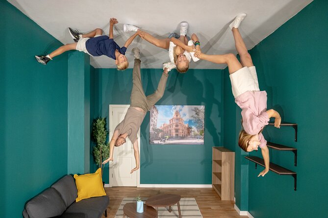 Museum of Illusions Tenerife Entrance Ticket - Small group size: what max 10 actually means for you