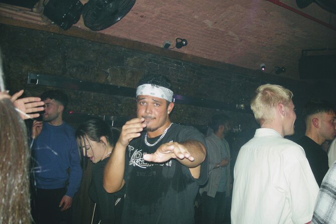 OG Barcelona Night Adventure — 3 Bars, 3 Shots & VIP Club Entry - Safety and solo-traveler comfort: what makes this work at night