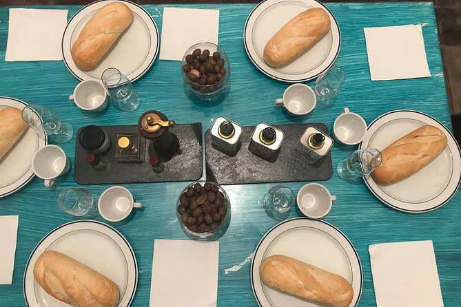 Olive Oil tasting breakfast & Tour in Cordoba - Meeting at C. Carlos Rubio, then heading into the tasting rhythm