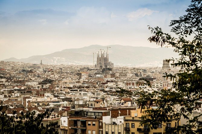 One-way Private Transfer From/To Barcelona Airport - Finding your driver in Barcelona: arrivals hall, name plate, voucher