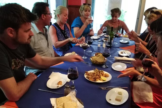 Original Marbella Tapas Adventure - The Tapas Plan: 8–10 Bites Plus 3 Drinks