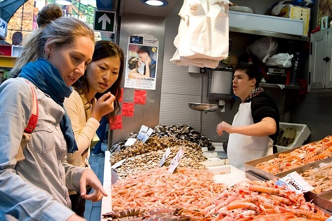 Paella Cooking Class with English Guide in Malaga - Seafood paella with smart adaptations for vegetarian and meat versions