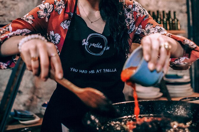 Paella Experience and Bottomless Wine in Barcelona - Vegetarian and vegan options that you can actually plan around