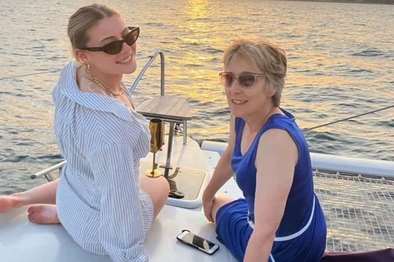 Palma: 2-Hour Sunset Catamaran Cruise with Drinks - Palma Coast Views and Palma Cathedral Photo Moments