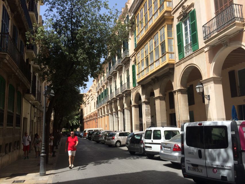 Palma: Culinary Tapas Tour of the Old Town - Es Baluard Fortress and Passeig del Born: views and a breather