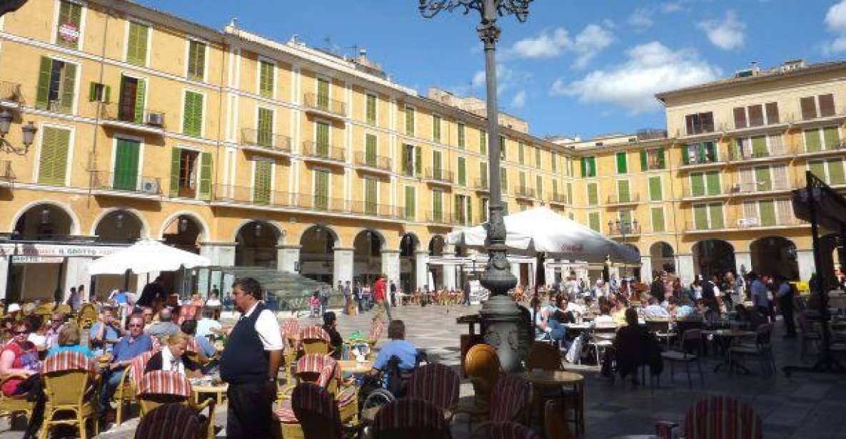 Palma de Mallorca: Guided Tour of the Old Town - Consolat de Mar, episcopal space, and civic buildings: power, not just pretty