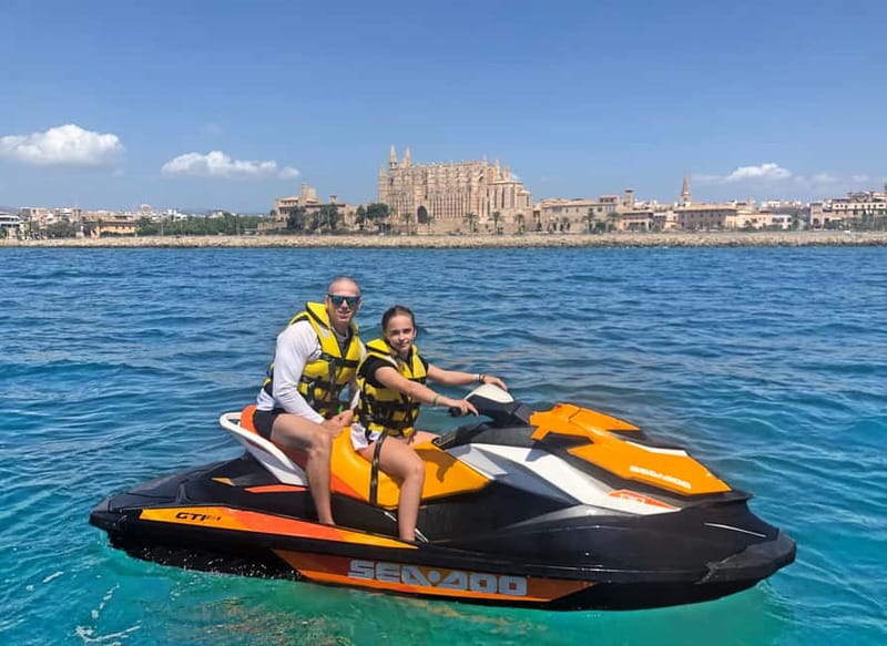 Palma de Mallorca: Jetski Tour to Palma Cathedral - The Palma Bay Outbound Leg: Where the Route Becomes the Attraction