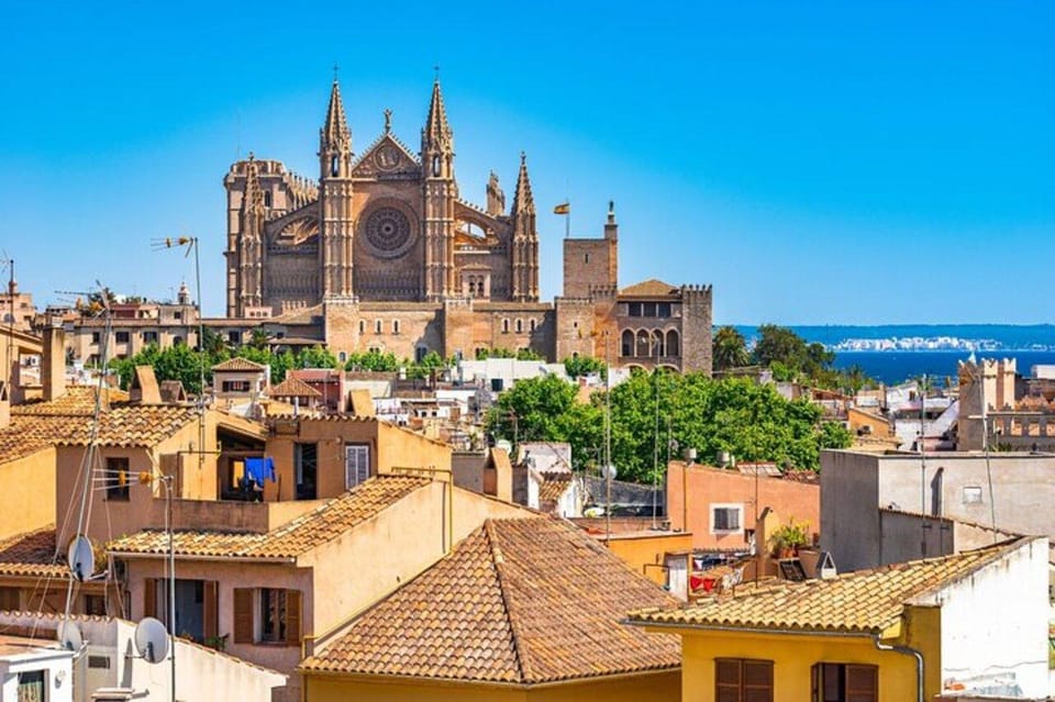Palma de Mallorca : Must see Walking Tour With A Guide - Key things to know before you go