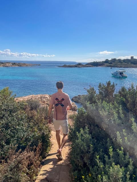 Palma de Mallorca: SmallGroup Tour by Locals in Hidden Coves - Hiking Between Spots: A Moderately Active Morning