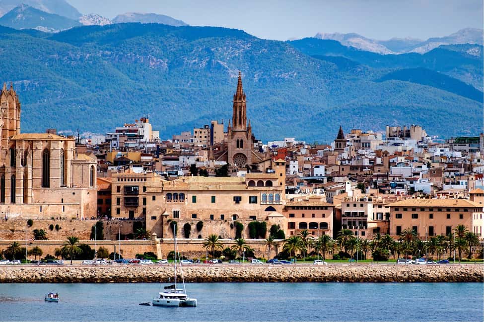 Palma de Mallorca: Walking Tour, Cathedral & Local Tasting - Why this Palma walk makes sense in 3 hours