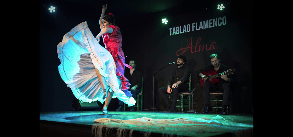 Palma: Flamenco Show at Tablao Flamenco Alma with Drink - Food and drinks: what you’ll be eating before the dancing starts