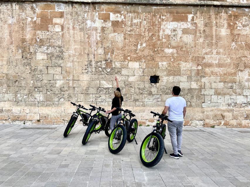 Palma: Guided City Tour with a Fat Tire E-Bike - The Beach Promenade Ride: Portixol to El Molinar by E-Bike