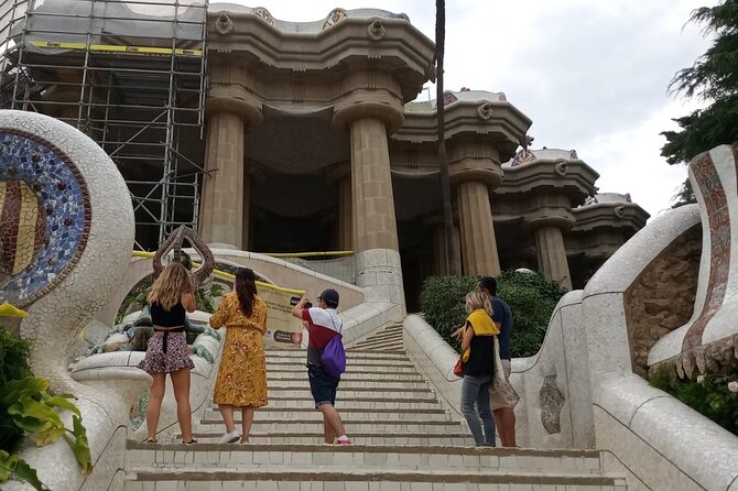 Park Guell Guided Tour with Skip the Line Tickets - Hall of Columns: 86 Doric columns and the mosaic ceiling