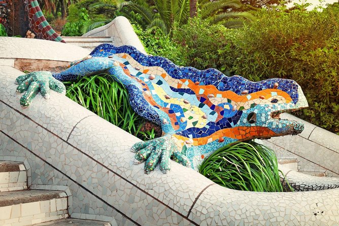 Park Guell Guided Tour with Skip the Line Tickets - The route: how your guide turns the park into a story