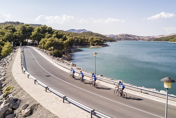 Personalised Road Bike Tour in Malaga - Meeting at C. Hoyo de Esparteros: your start time matters