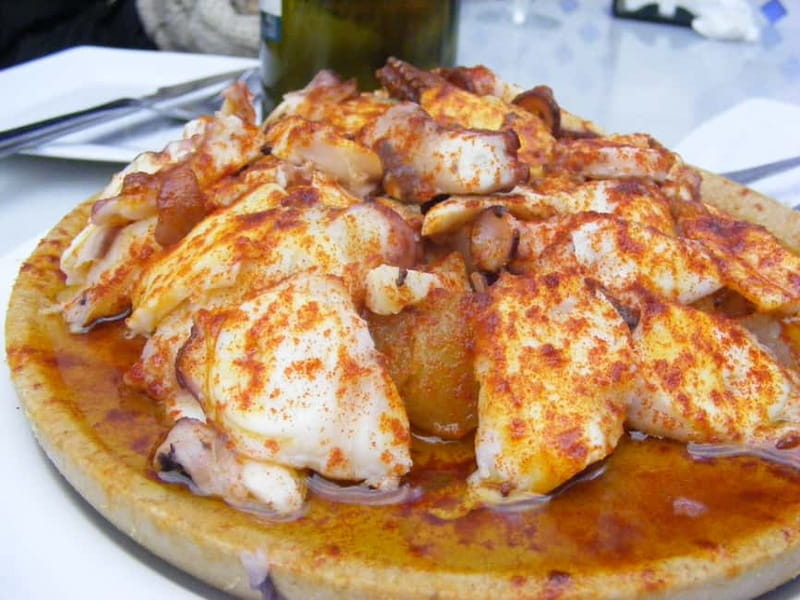 Personalised Traditional Madrid Night Tapas and Drinks Tour - Bar Two and Bar Three: How the Night Builds (Beer, Wine, and Regional Twists)