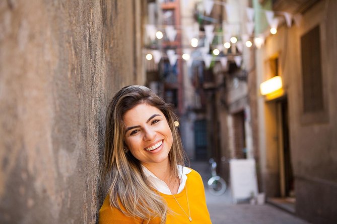 Photoshoot tour in Barcelona Secret Corners - Parc de la Ciutadella + The Arc Lesson (15 Minutes)