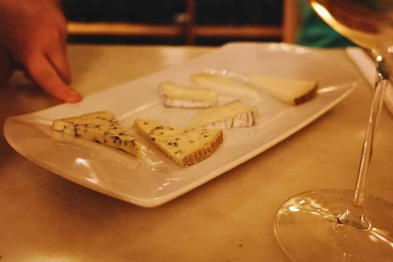 Picasso Museum and Walking Tour Plus Wine Tasting Upgrade - Inside the Picasso Museum: what your ticket includes (and what it doesn’t)