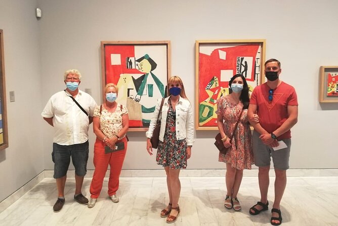 Picasso Museum Skip-the-Line Guided Tour - Stop inside Museu Picasso: a chronological story you can actually track