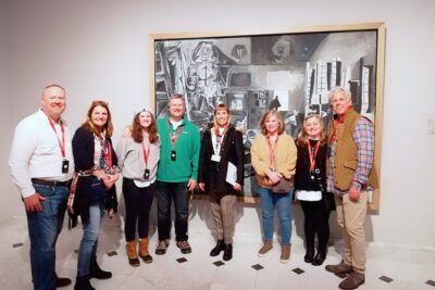 Picasso Museum Skip-the-Line Guided Tour - Getting started: meeting at Palau Dalmases and finding your group fast
