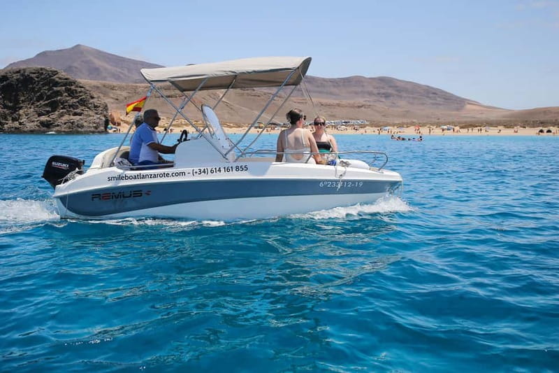Playa Papagayo: Self-Drive Boat Rental - Playa del Papagayo time: swim, snorkel, and easy sea-viewing