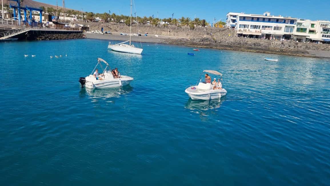 Playa Papagayo: Self-Drive Boat Rental - Boat setup, steering basics, and what “self-drive” feels like