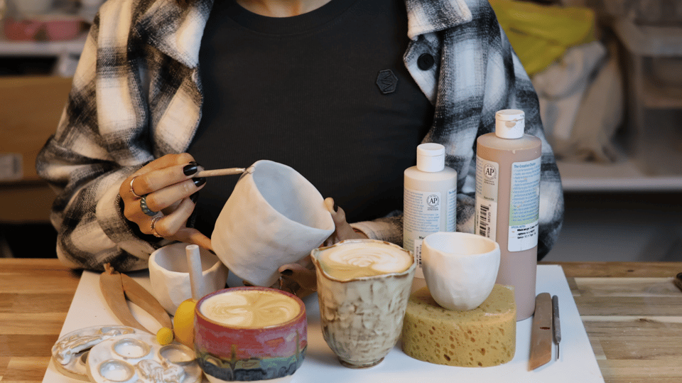 Pottery Workshop and Wine – Barcelona - Your 2-hour session: tools, clay shaping, and creating a personal piece